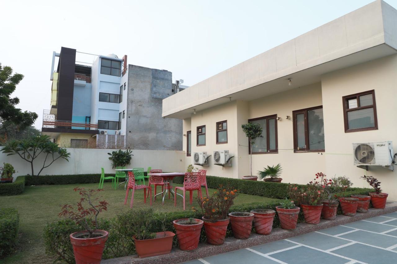 Lime Tree Studio Near Fortis Gurgaon Exterior foto